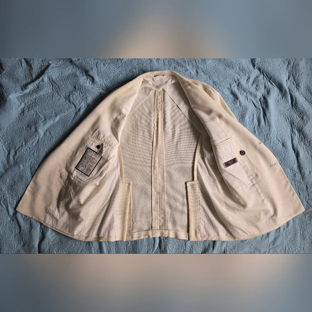 Peserico Men's Elegant Cream Wool/Silk/Linen Double Breasted Blazer - Picture 9 of 11